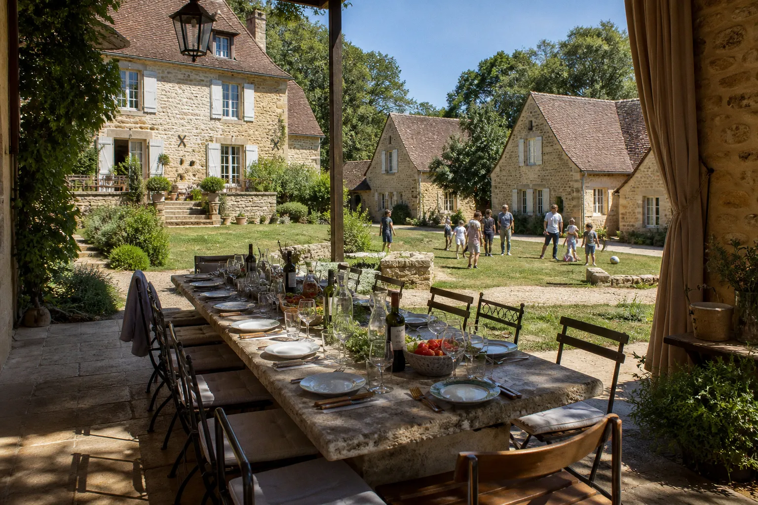 Dordogne group rentals: single large villa vs multiple gites