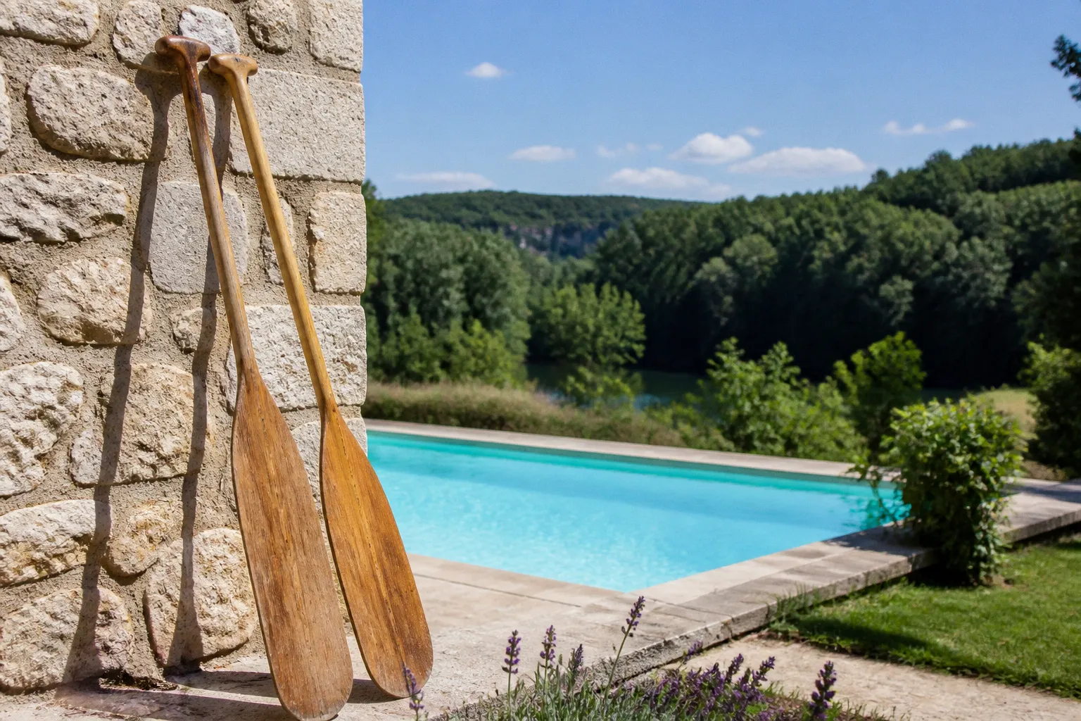 Dordogne river: kayaking or canoeing for your family trip?