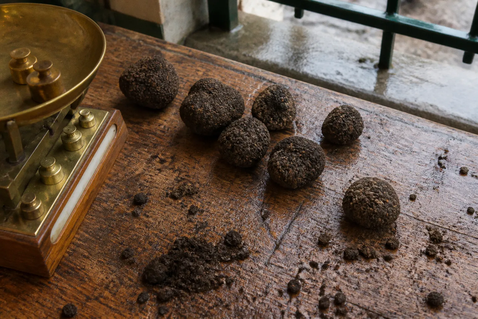 Perigord Truffle Markets: A Visitor Preparation Checklist